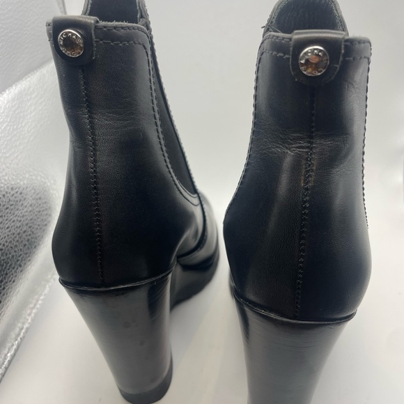 Michael Kors Black Ankle Bootie Wedge Sz 5.5 - Picture 4 of 6